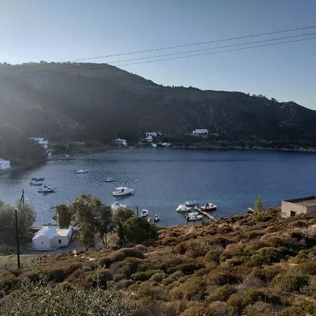 Patmos Mathios Studios- Gasthuis Sapsila