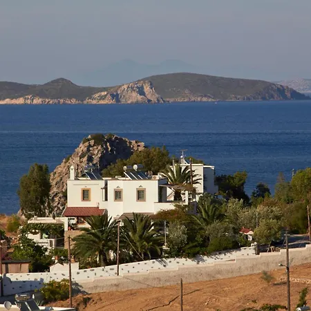 Patmos Mathios Studios- Gasthuis