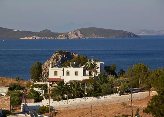 Patmos Mathios Studios- Gasthuis