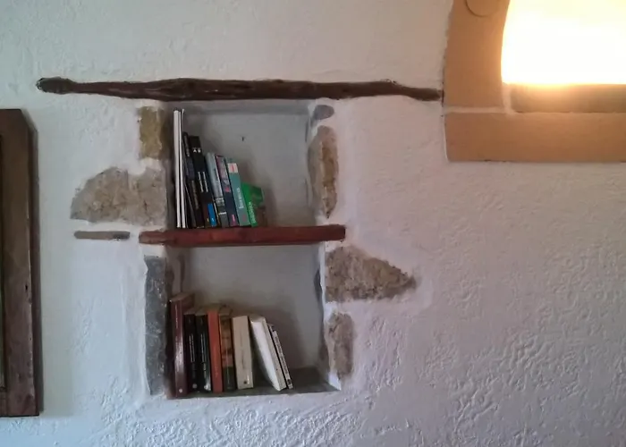 Patmos Mathios Studios- Gasthuis