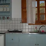 Patmos Mathios Studios- بيت ضيافة *