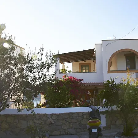 Patmos Mathios Studios- Vendégház Szápszila