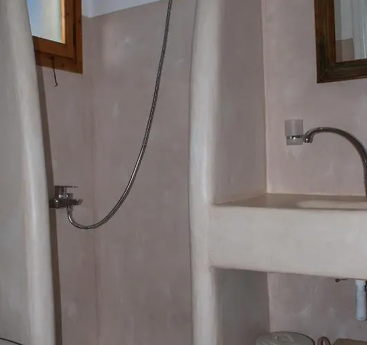 Patmos Mathios Studios- بيت ضيافة *